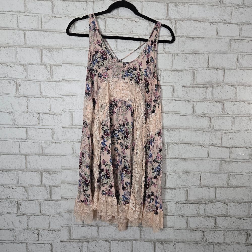 Kori America lace light pink printed dress